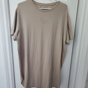 ALPHALETE- Men's XL Essential Tee